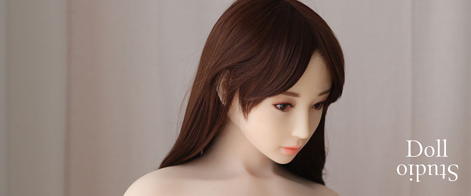 Doll House 168 ›Mina‹ Kopf mit EVO-160 Körperstil