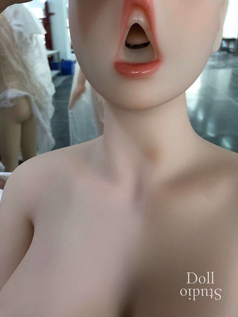 WM Doll WM-158/D Körperstil mit Kopf Nr. 28 (Jinsan Nr. 28) - Werksfoto (11/2023